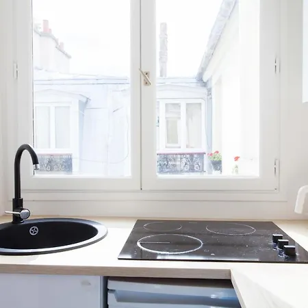 Hostnfly - Charming And Bright With Balcony *